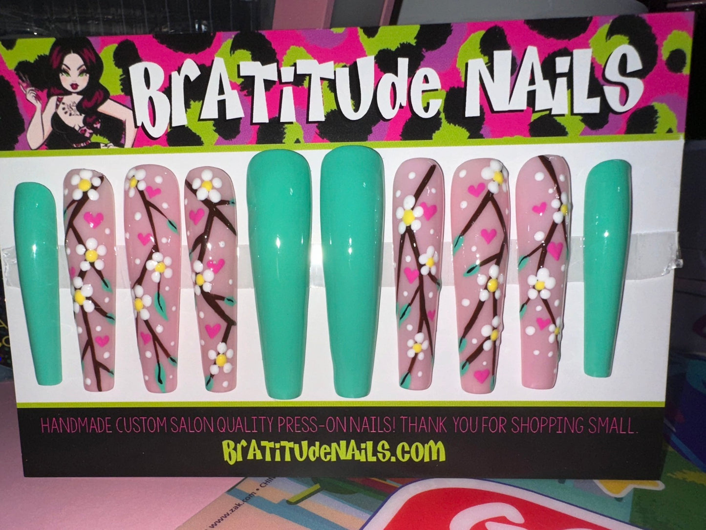 Arizona Tea Nails (Gel) 100% handpainted!