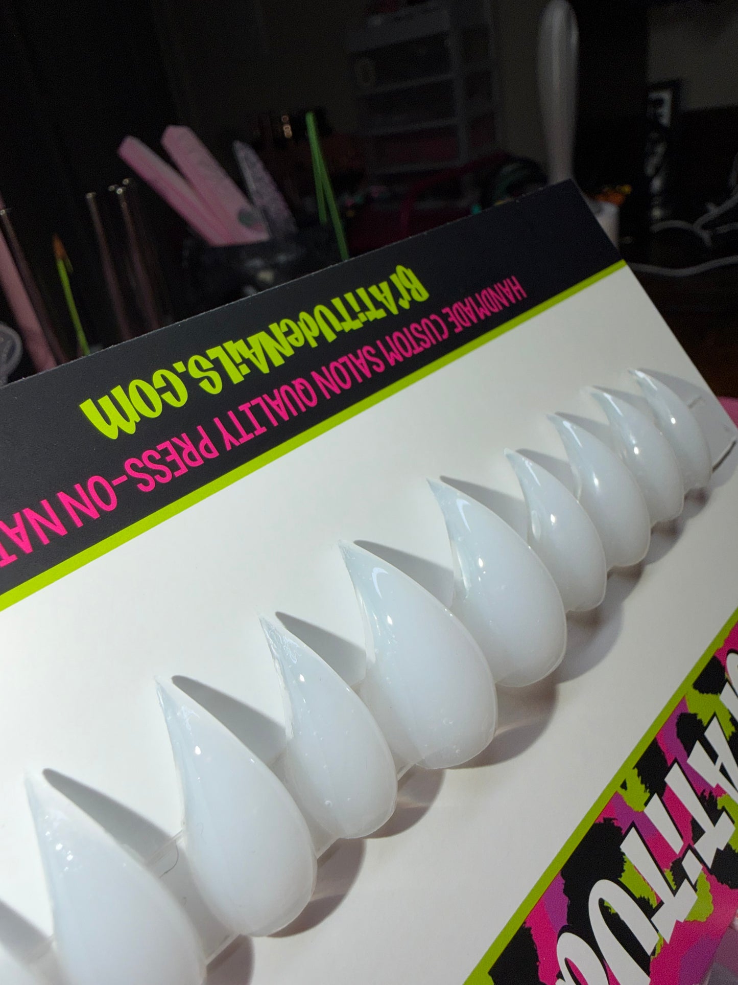 Sharp Kitty Klaws