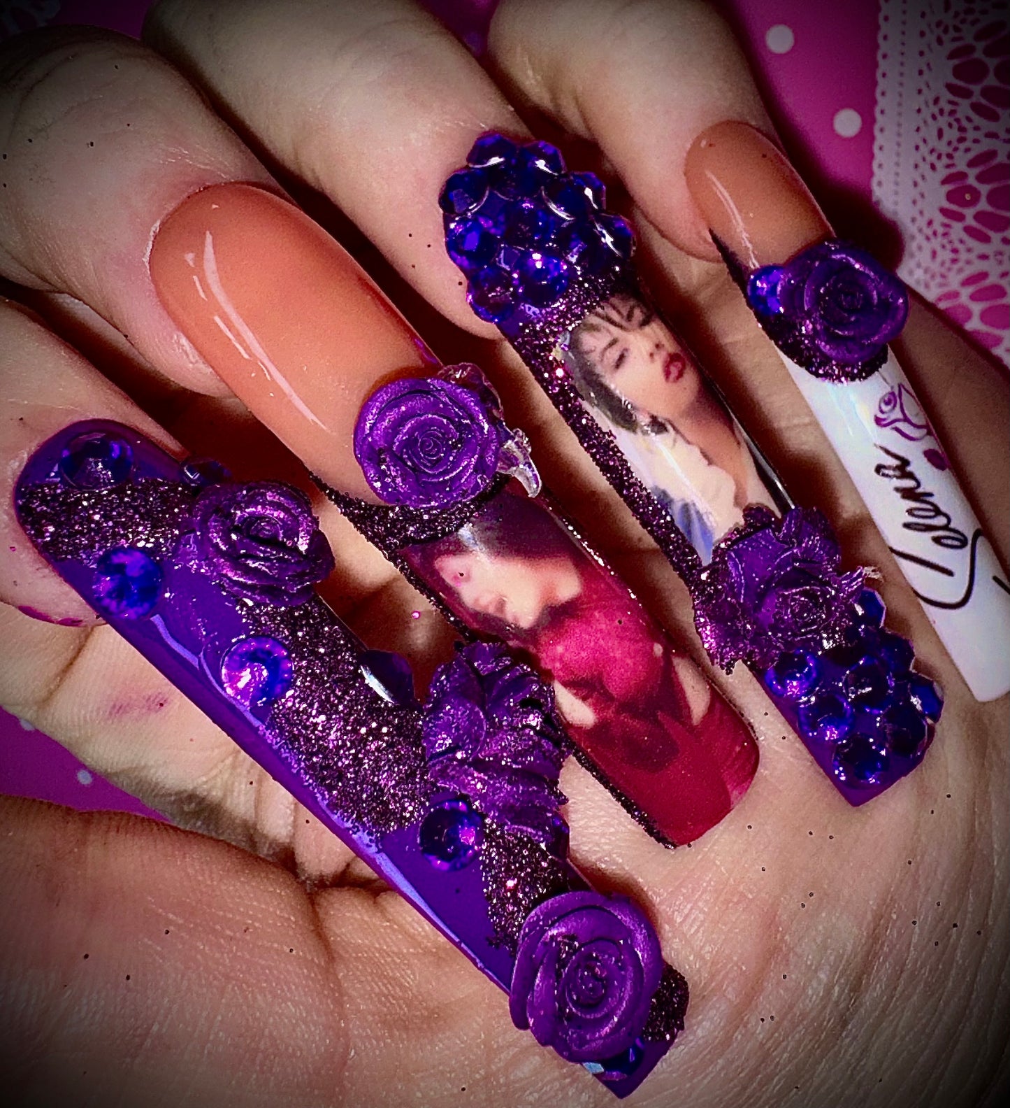 Custom Queen of Tejano nails (gel)