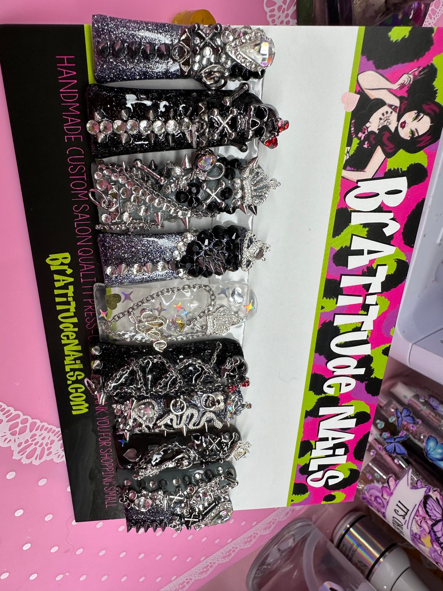 Metal junk nails skulls chains spikes (Gel)